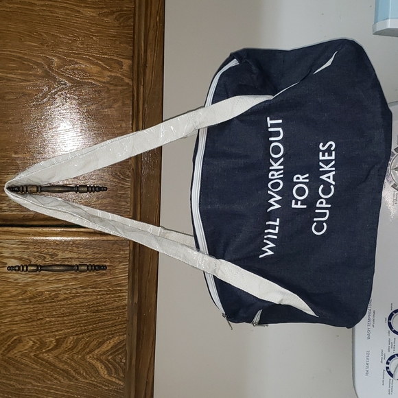 Gym Bag - Picture 3 of 6